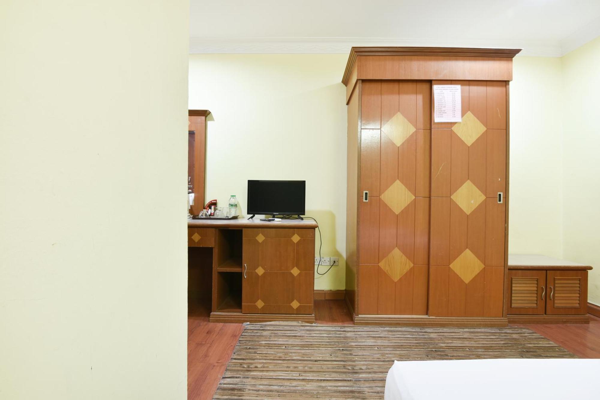 Hotel O Kota Bharu Near War Museum Formerly Azam Hotel Bagian luar foto
